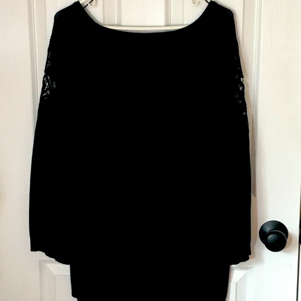 Black long sleeve sweater in size 2x